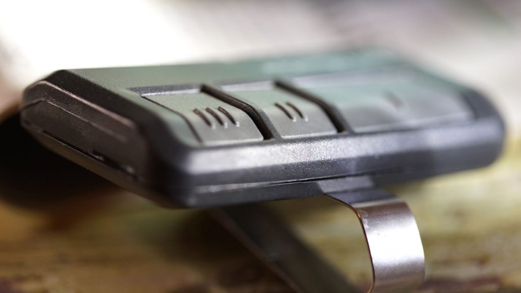 How to Reset or Program Your Garage Door Remote ()